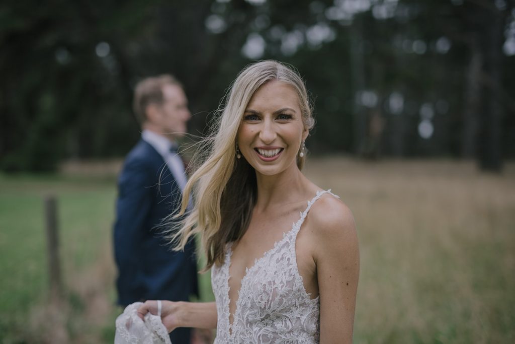 Melbourne wedding photographer beautiful bride is smiling for the photo